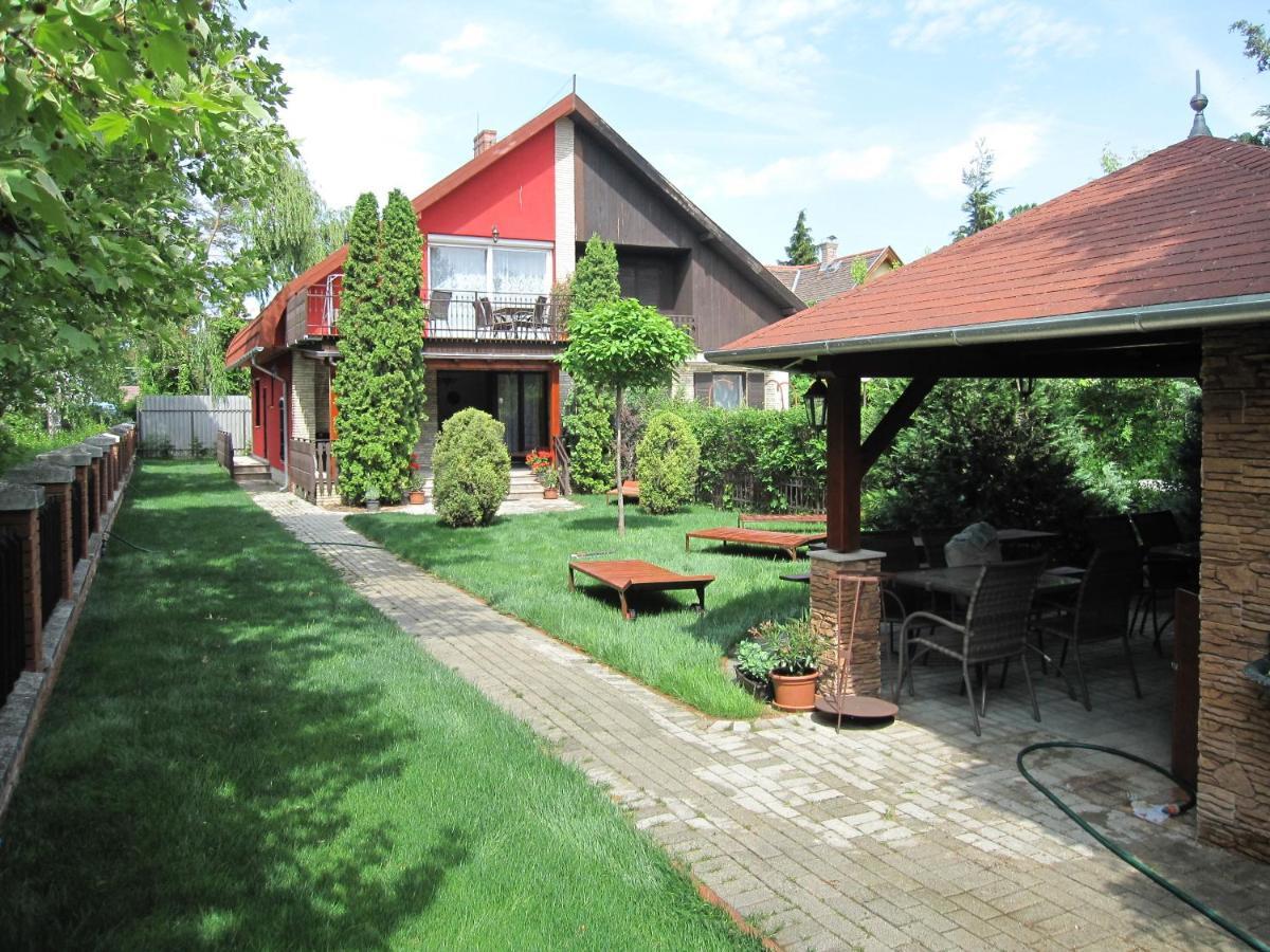 Zrinyi Haz Appartement Szántód Buitenkant foto